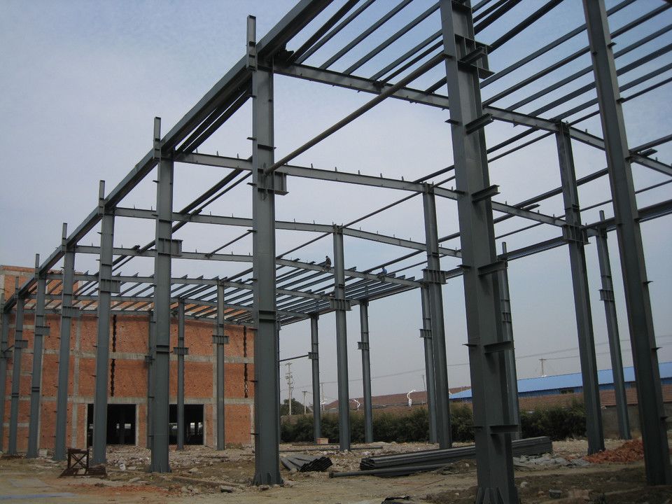 钢结构工程:重型钢结构厂房施工简述__凤凰网